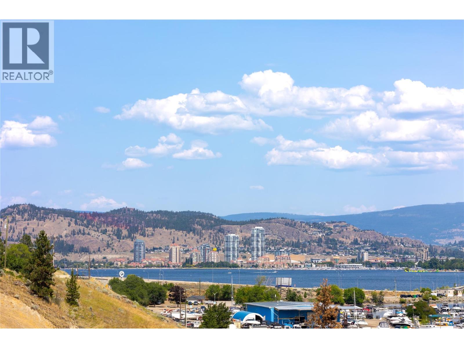 160 2100 Campbell Place, West Kelowna