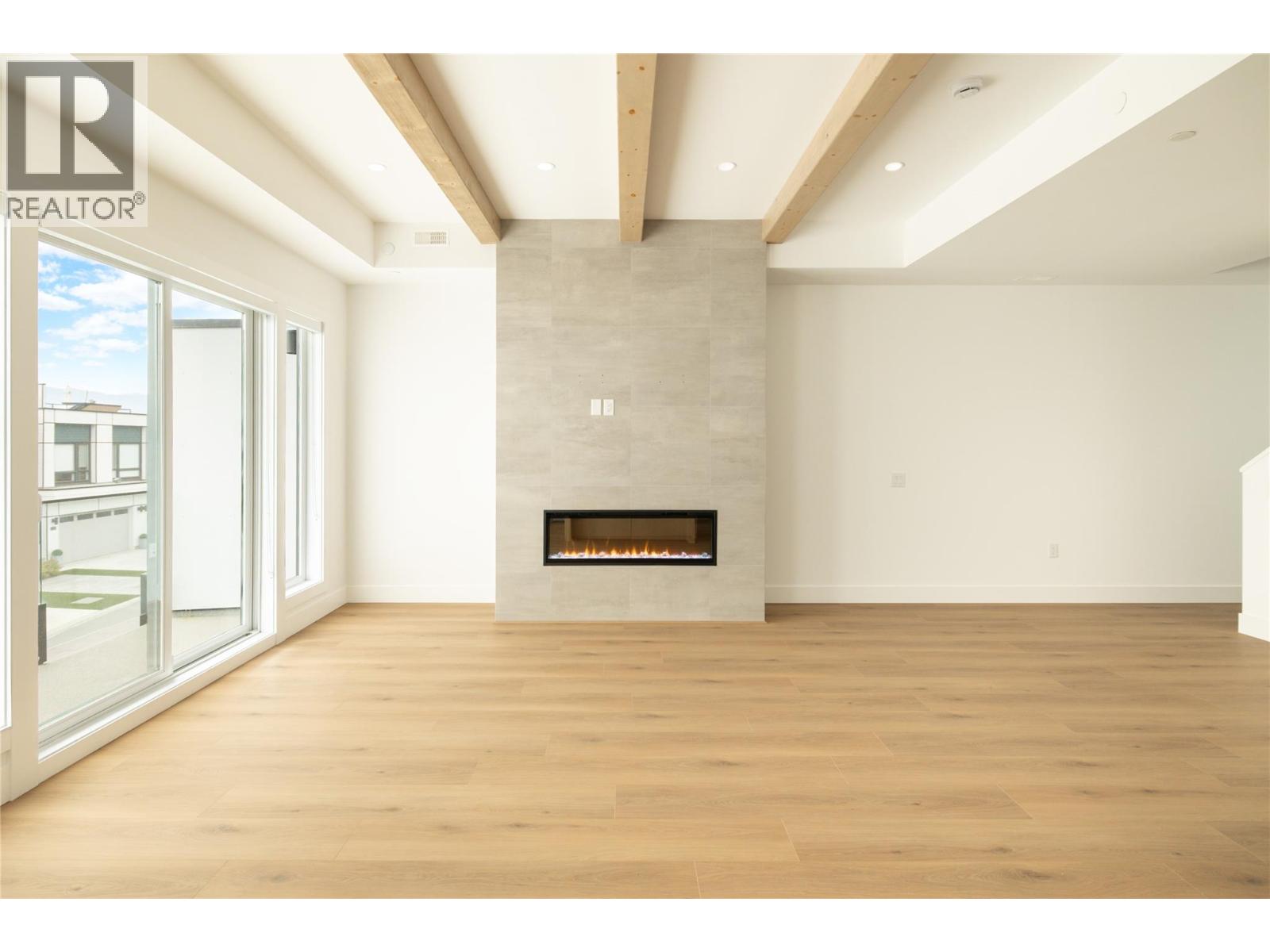 160 2100 Campbell Place, West Kelowna