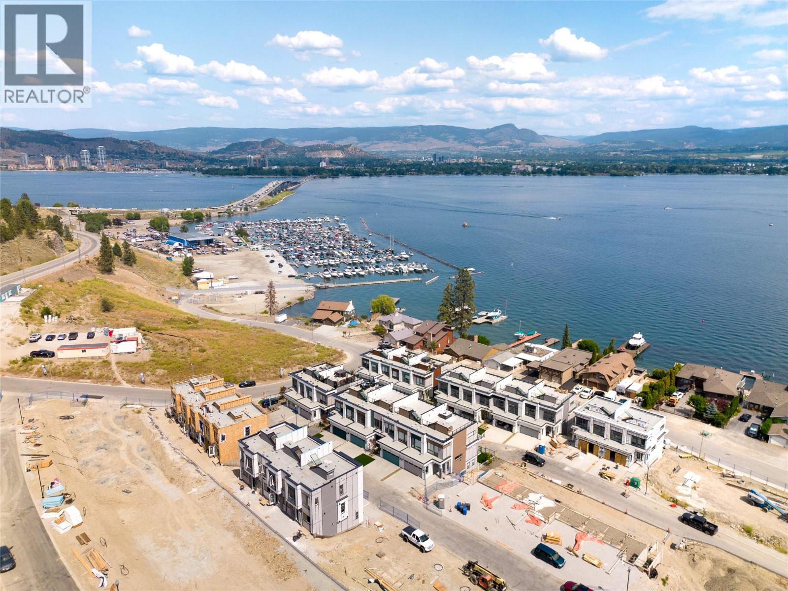 160 2100 Campbell Place, West Kelowna