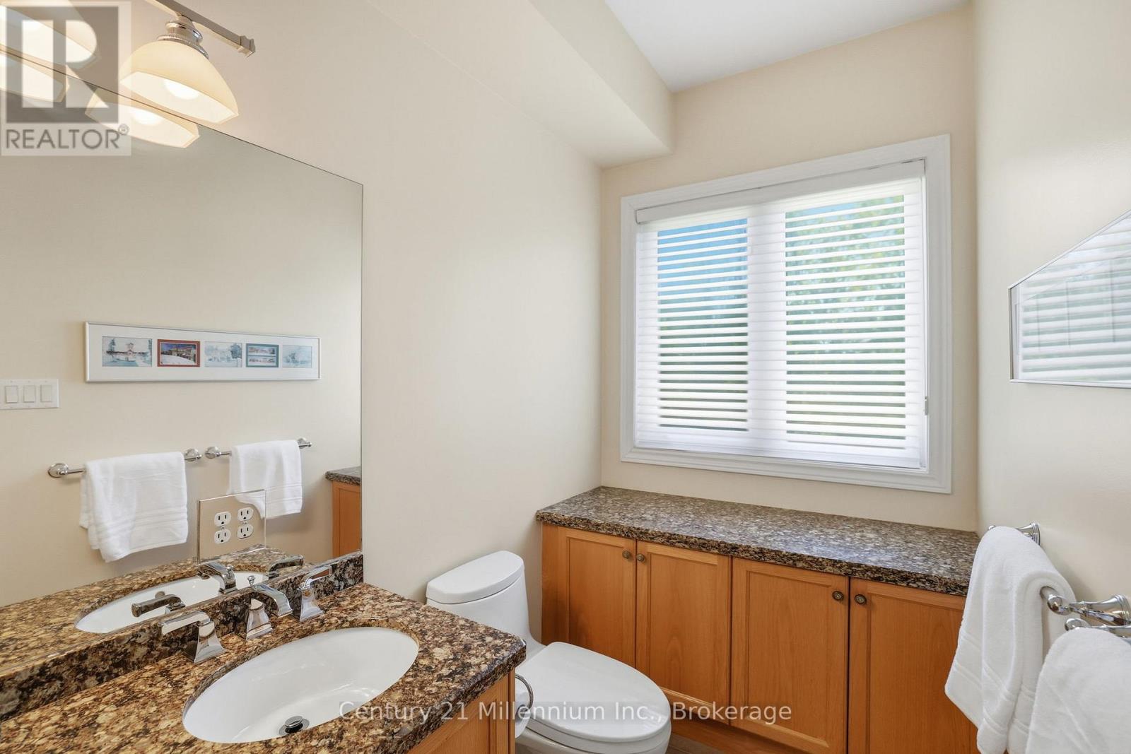 18 THOMAS DRIVE - 23