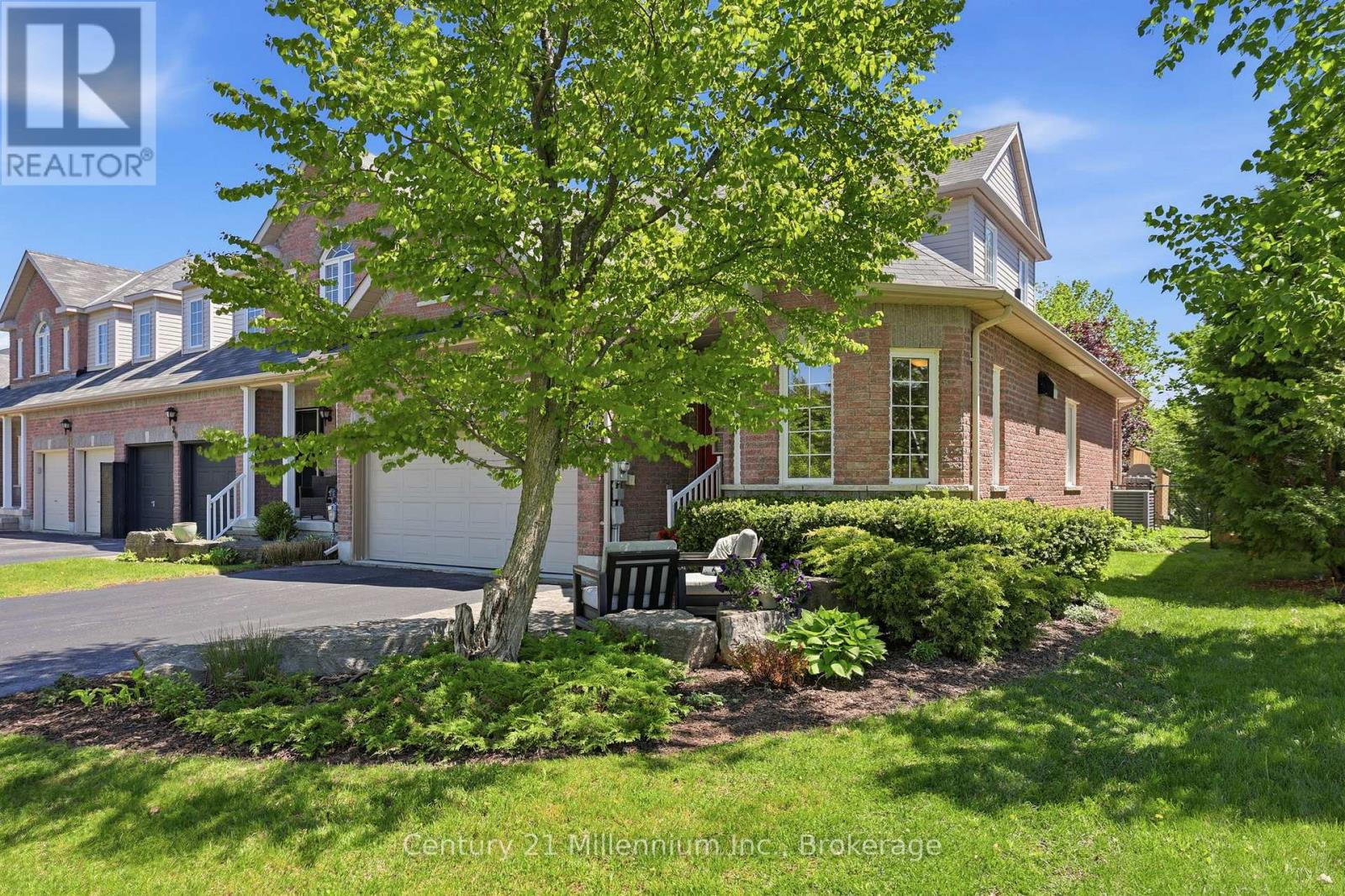 18 THOMAS DRIVE - 3