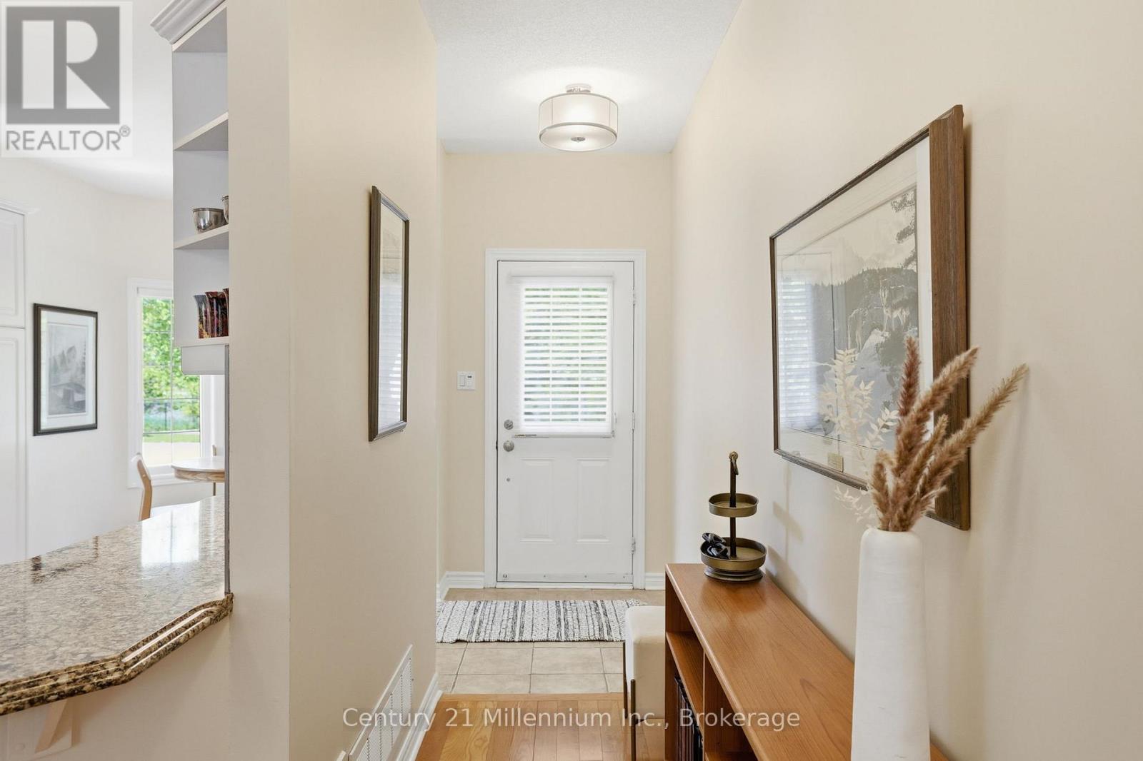18 THOMAS DRIVE - 6