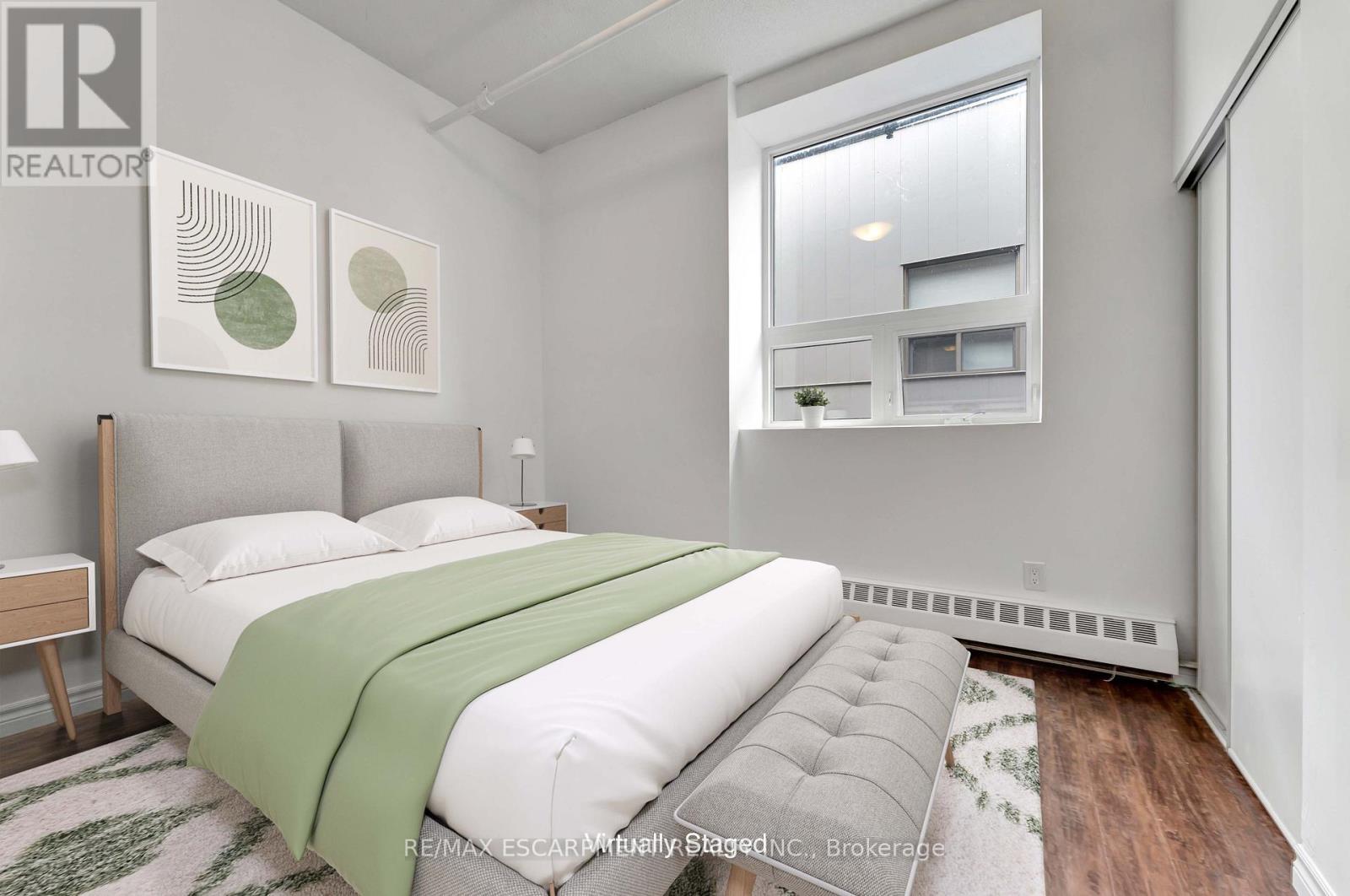 #409 90 COLBORNE STREET N - 13
