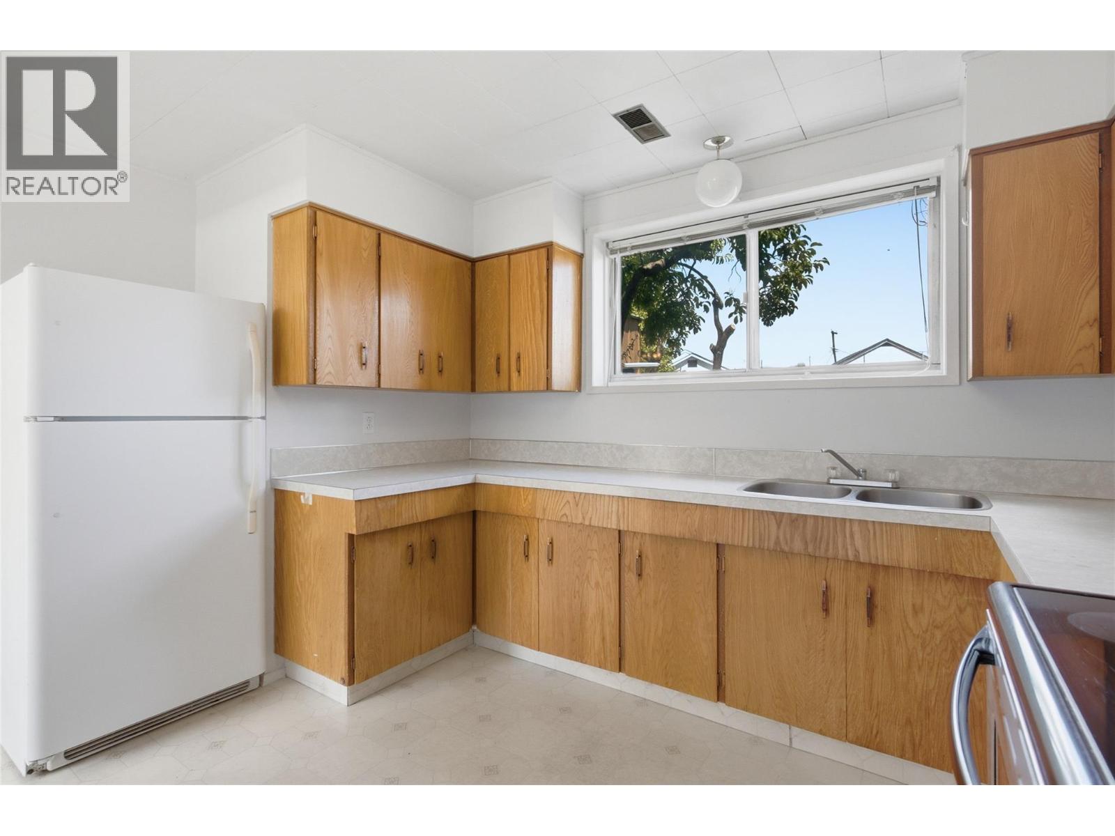 283 CHESTNUT Avenue - Image 20