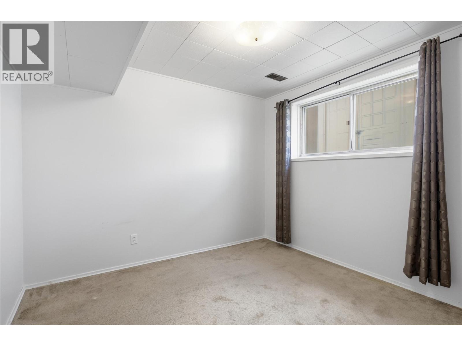 283 CHESTNUT Avenue - Image 21