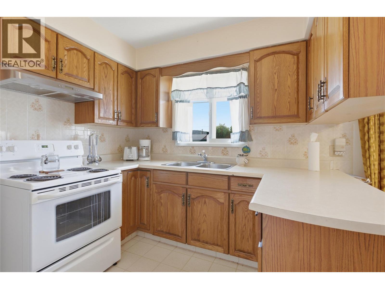 283 CHESTNUT Avenue - Image 8