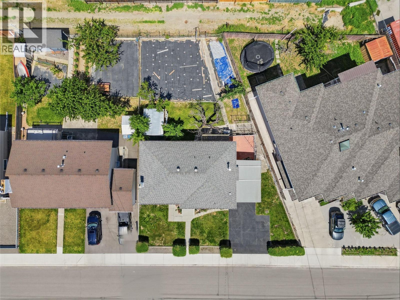 283 CHESTNUT Avenue - Image 24