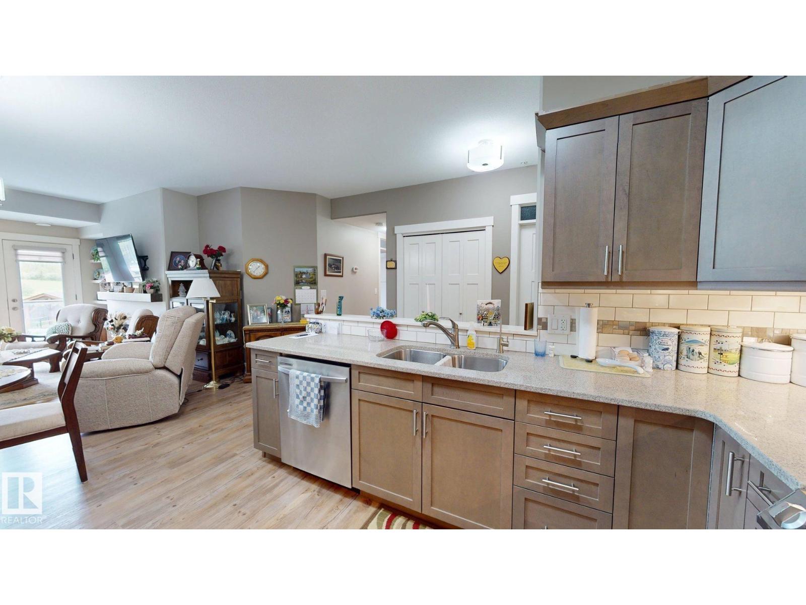 #204 5201 Brougham DR - 10