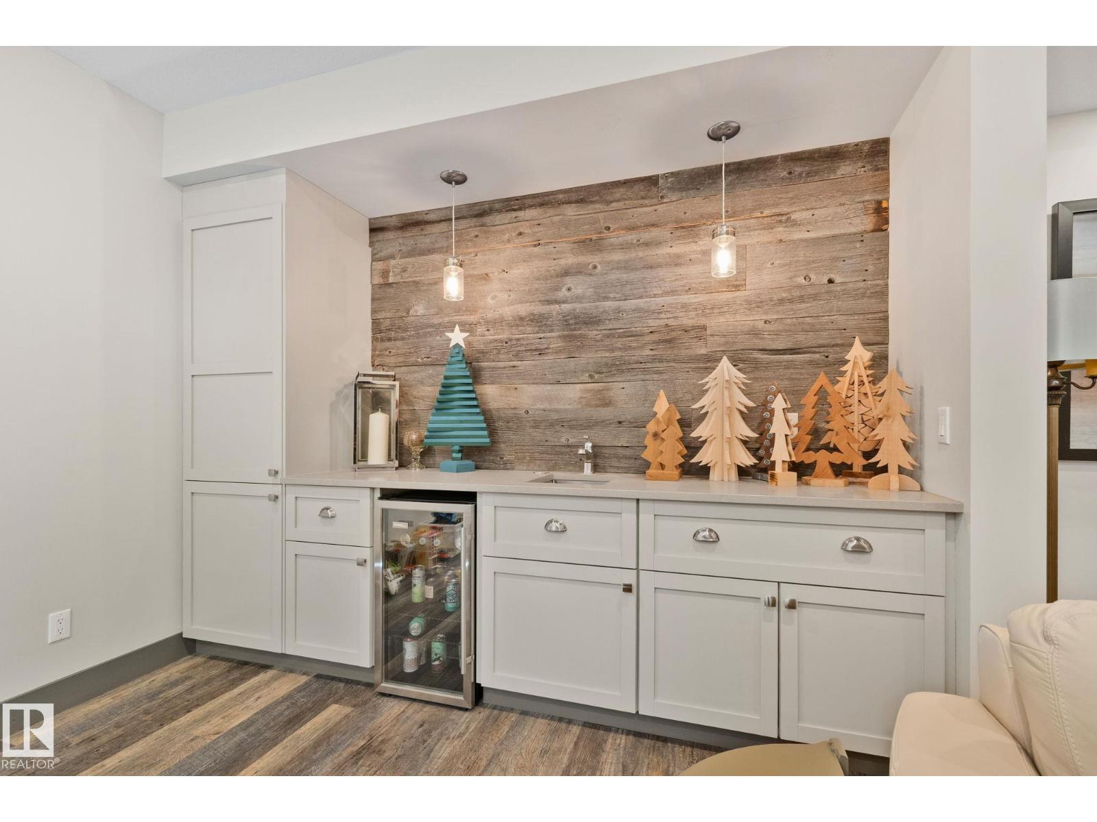 7504 142a st NW NW — photo 41