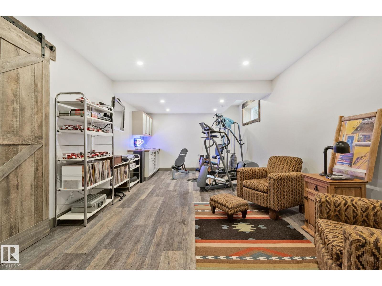 7504 142a st NW NW — photo 46