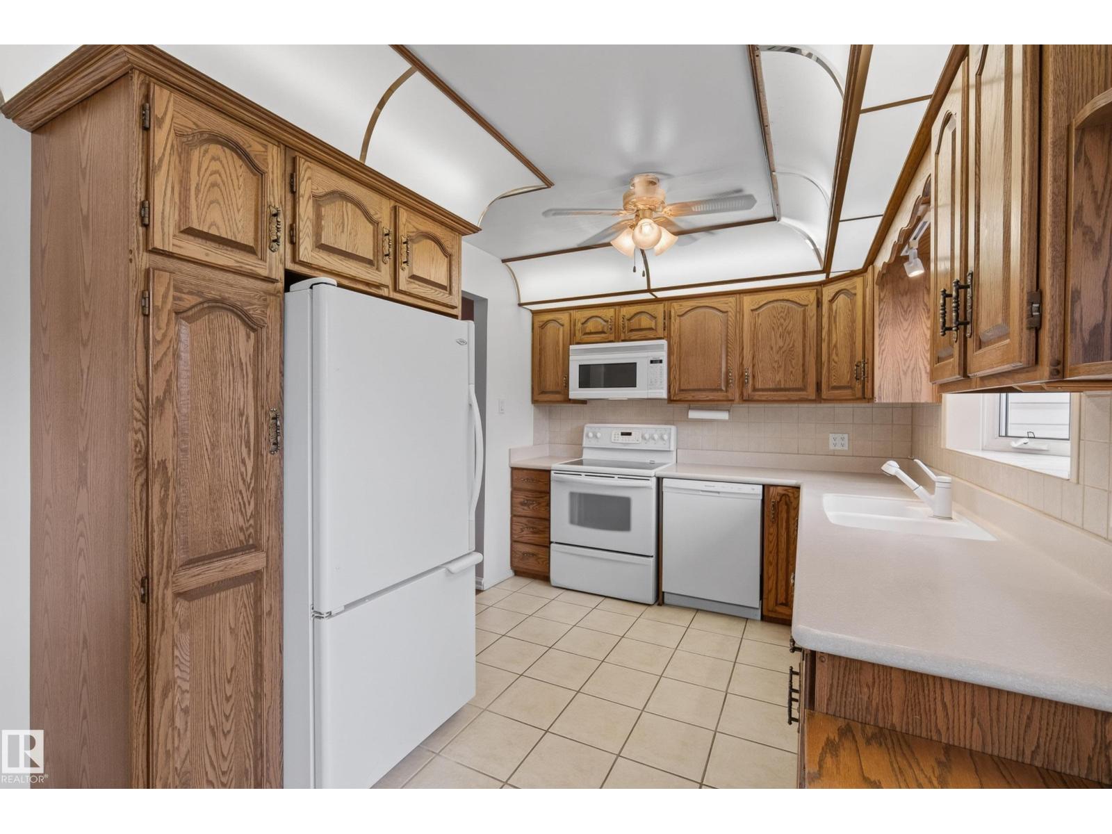 121 CEDAR ST — photo 13
