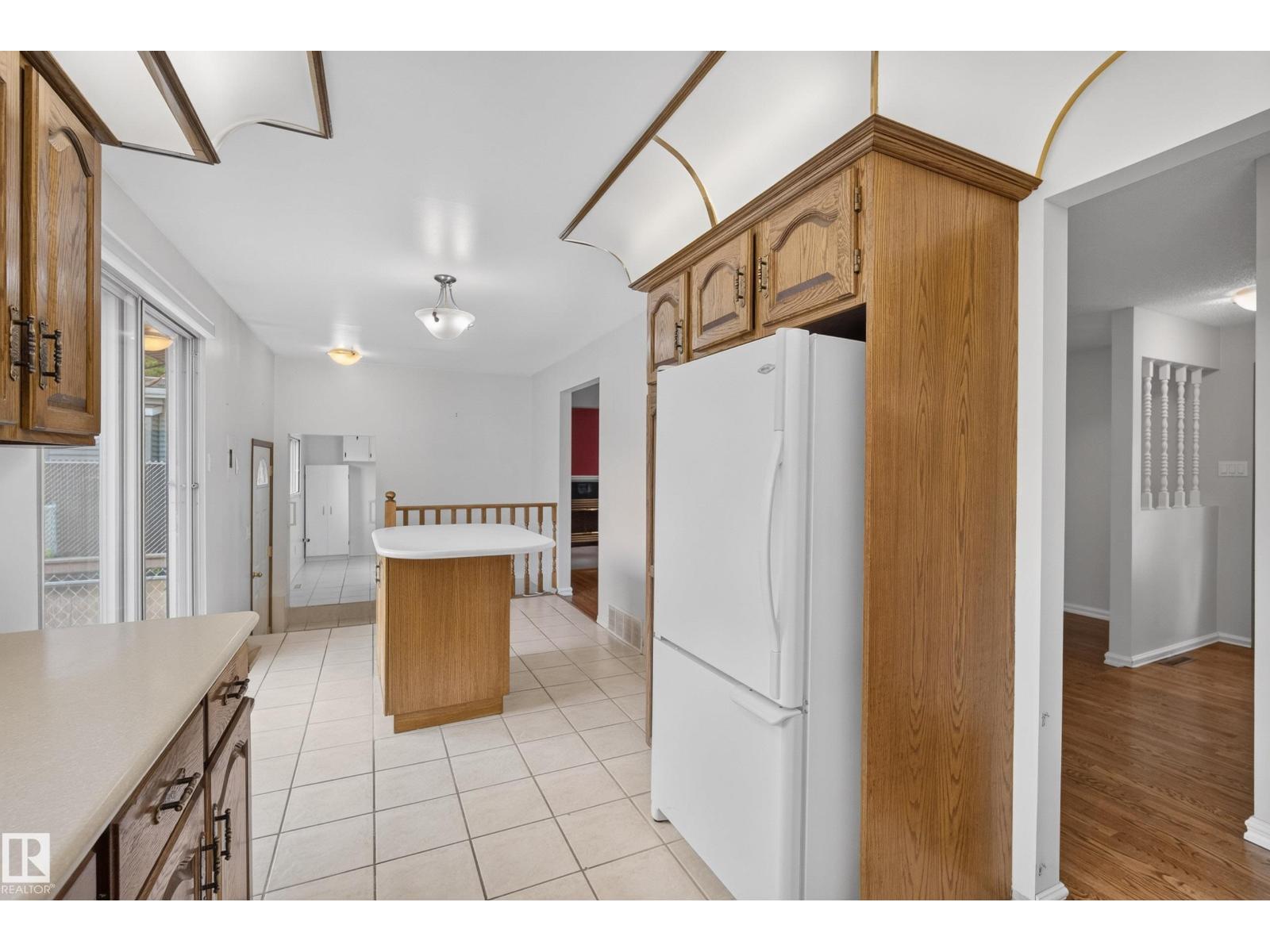 121 CEDAR ST — photo 15