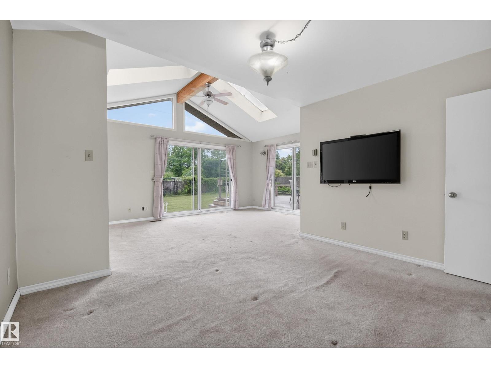 121 CEDAR ST — photo 16