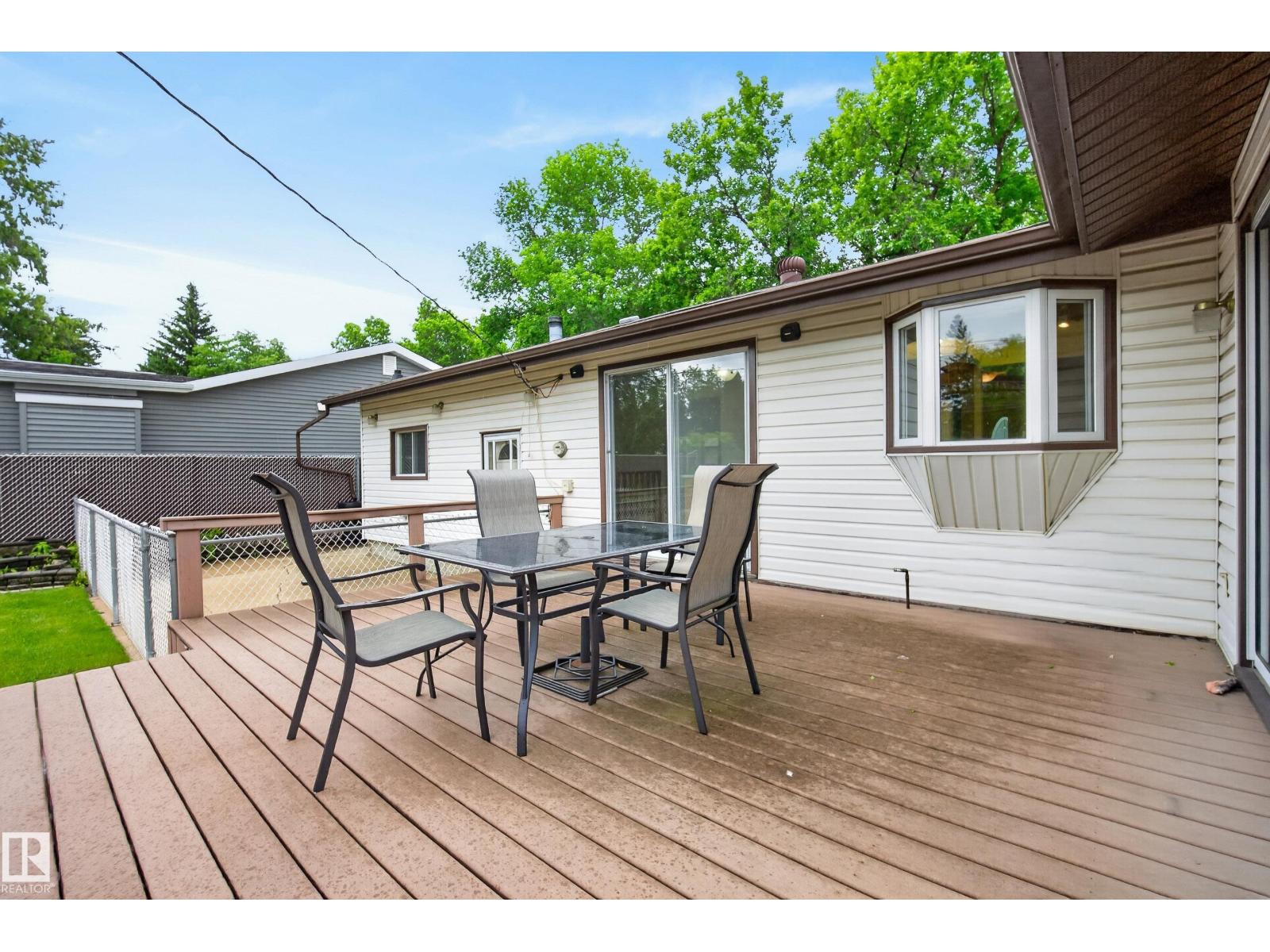 121 CEDAR ST — photo 45