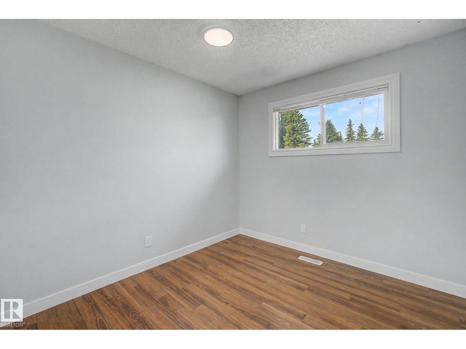 1511 75 ST NW - 17