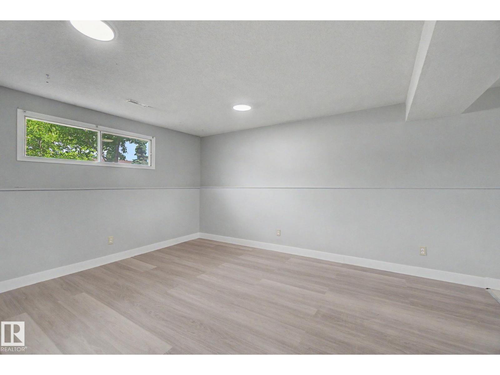 1511 75 ST NW - 26