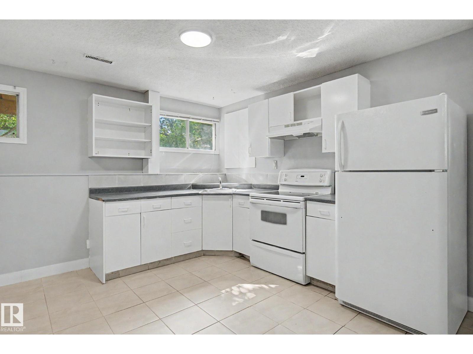 1511 75 ST NW - 34