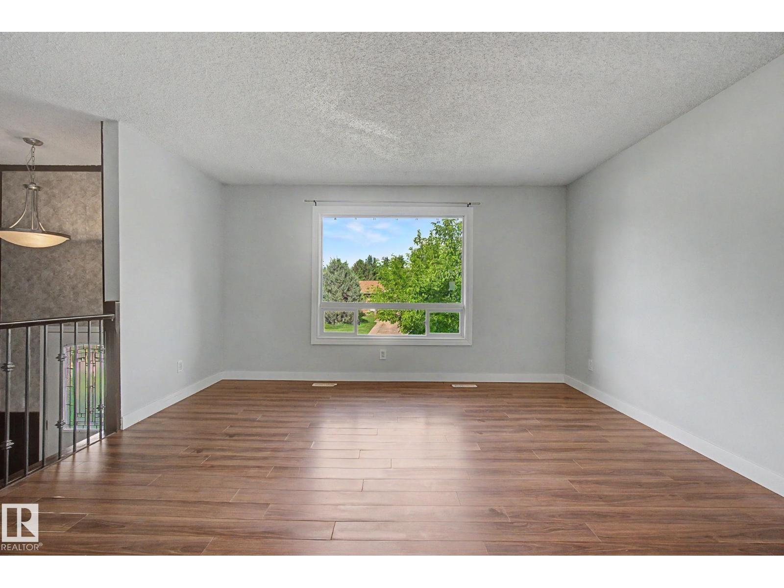 1511 75 ST NW - 3