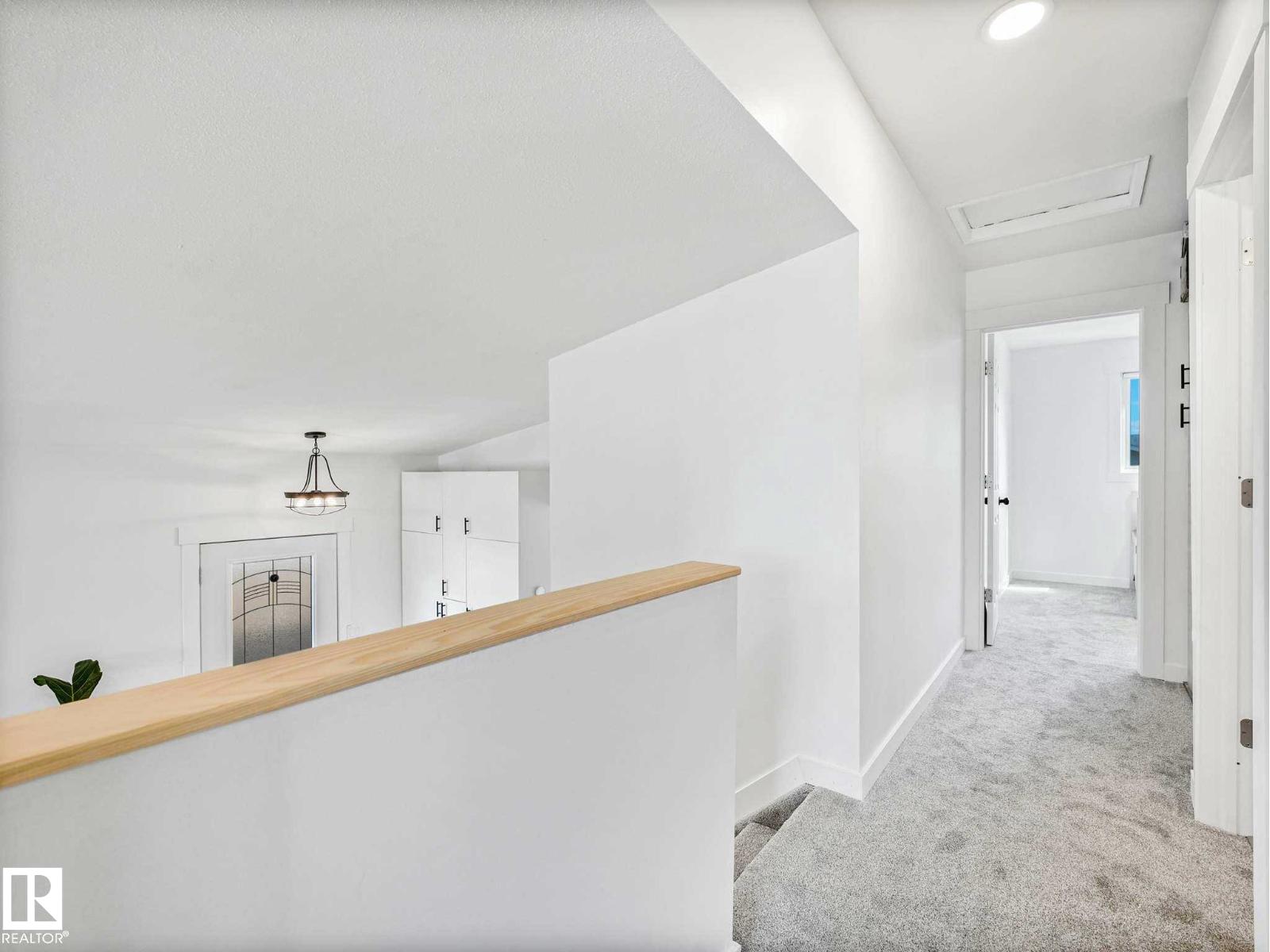 4115 41 AV NW — photo 28