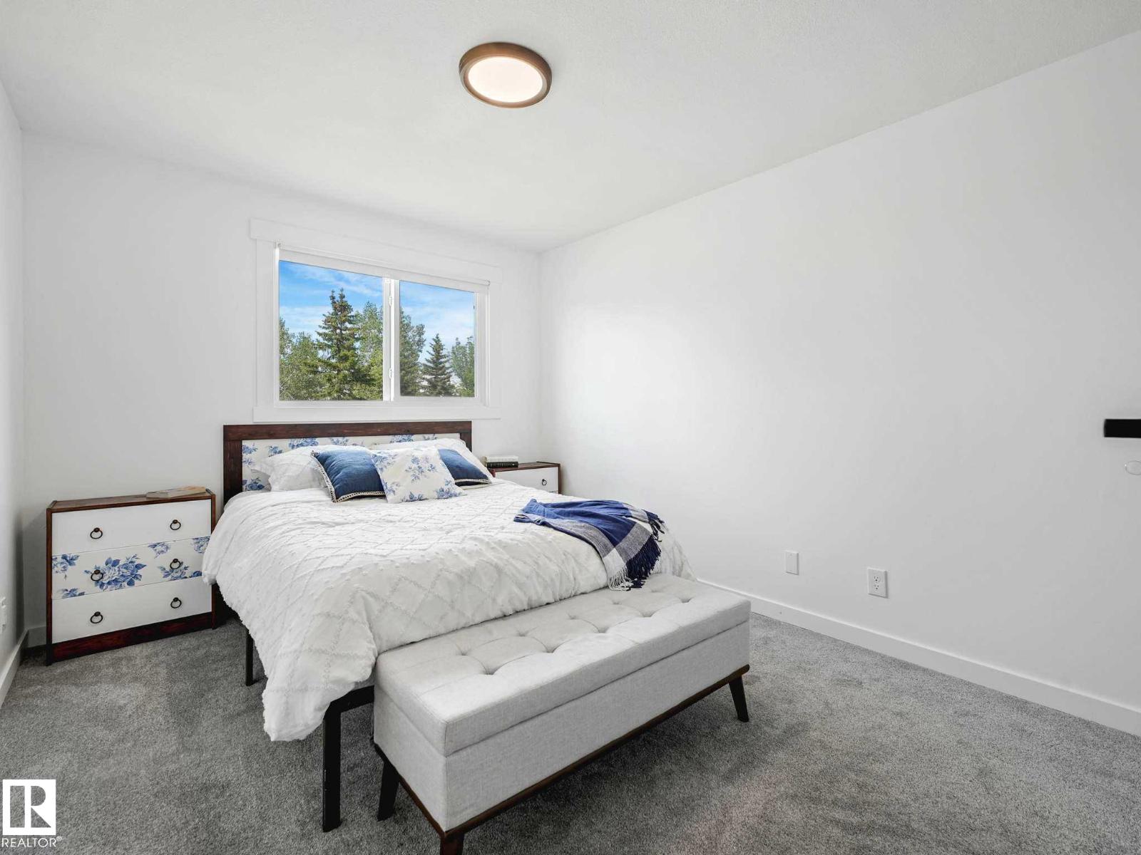4115 41 AV NW — photo 32