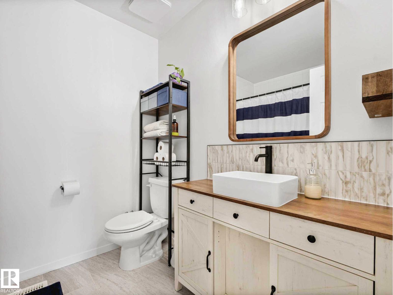 4115 41 AV NW — photo 34