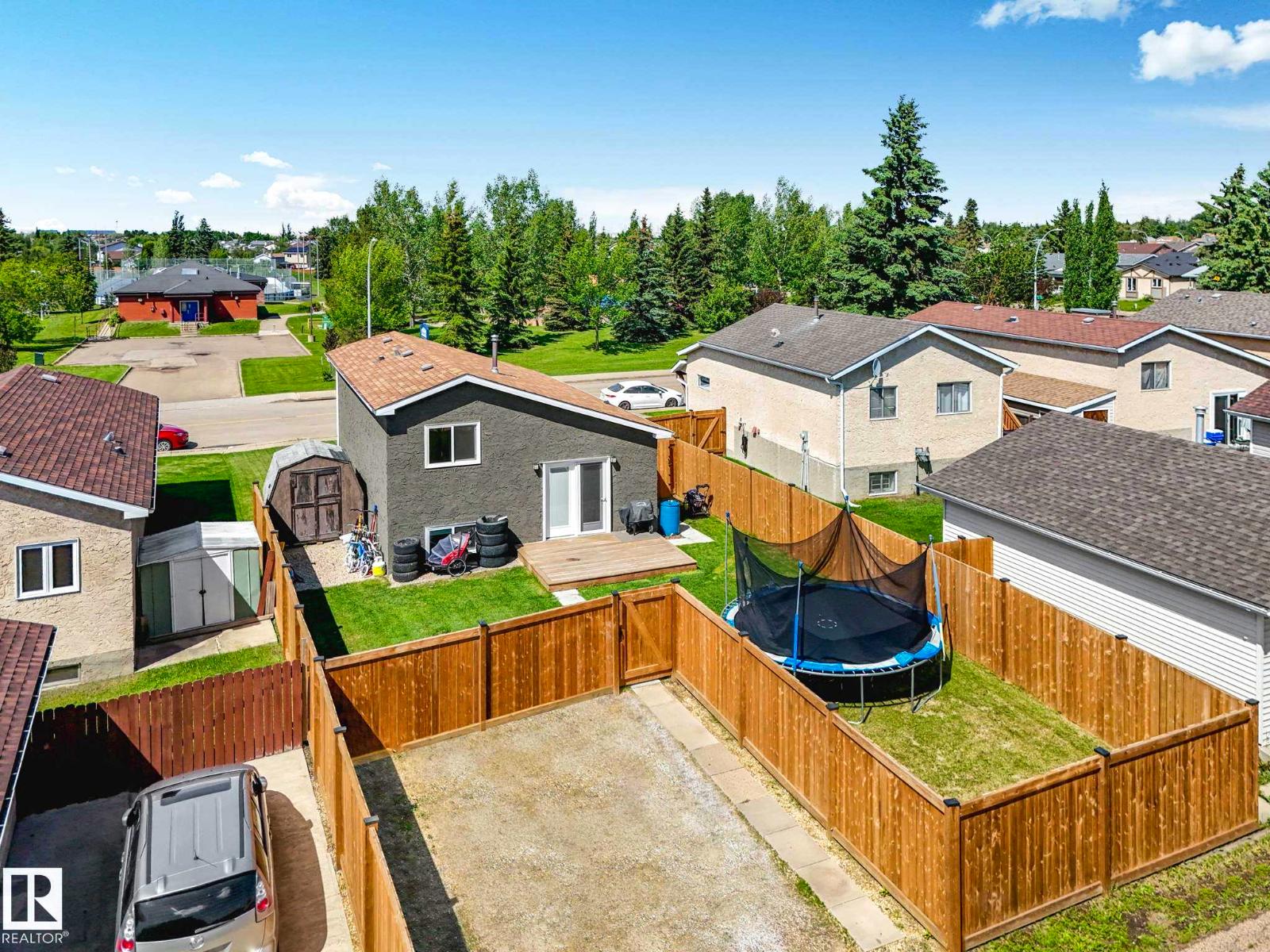 4115 41 AV NW — photo 67