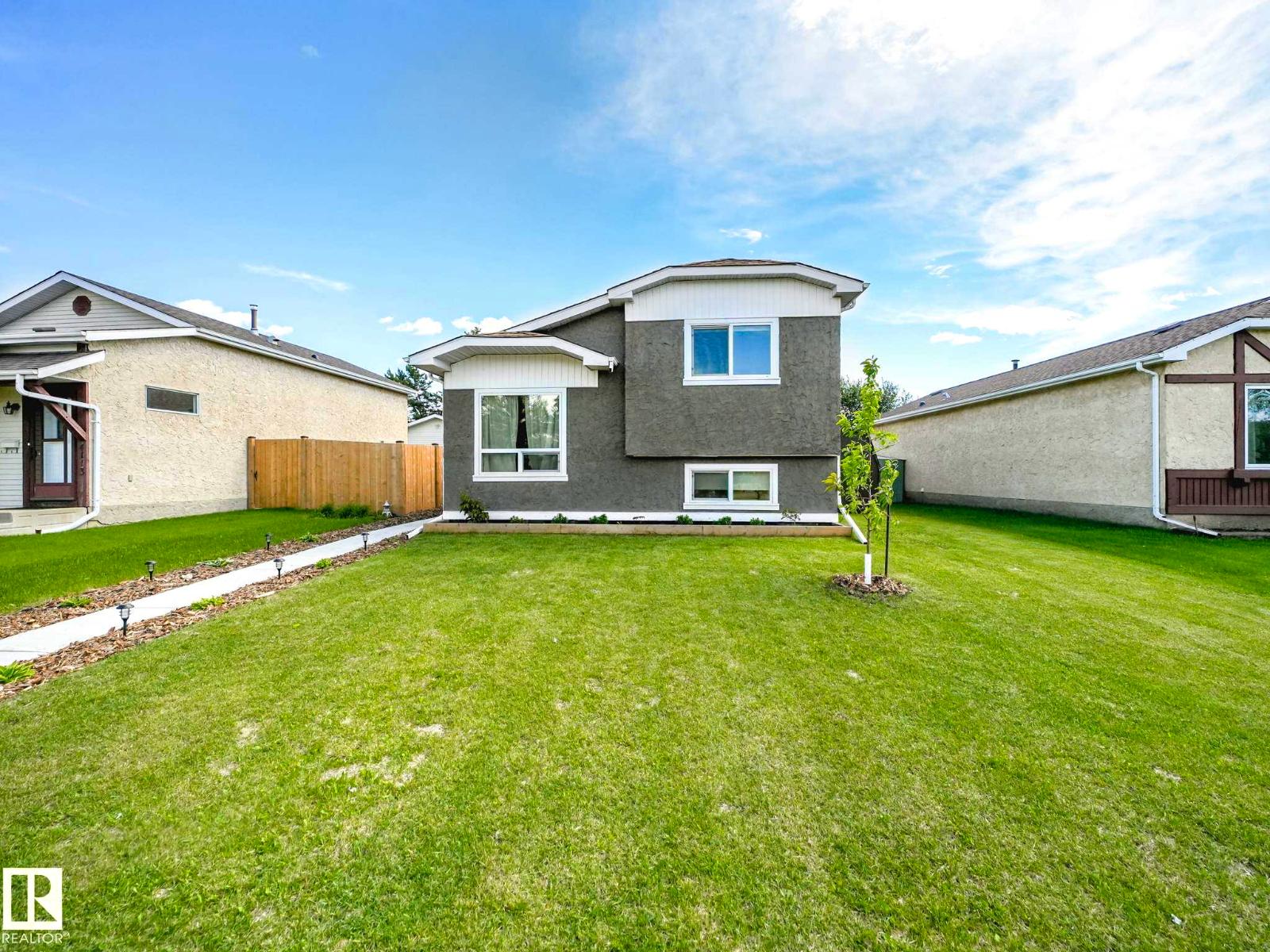 4115 41 AV NW — photo 70