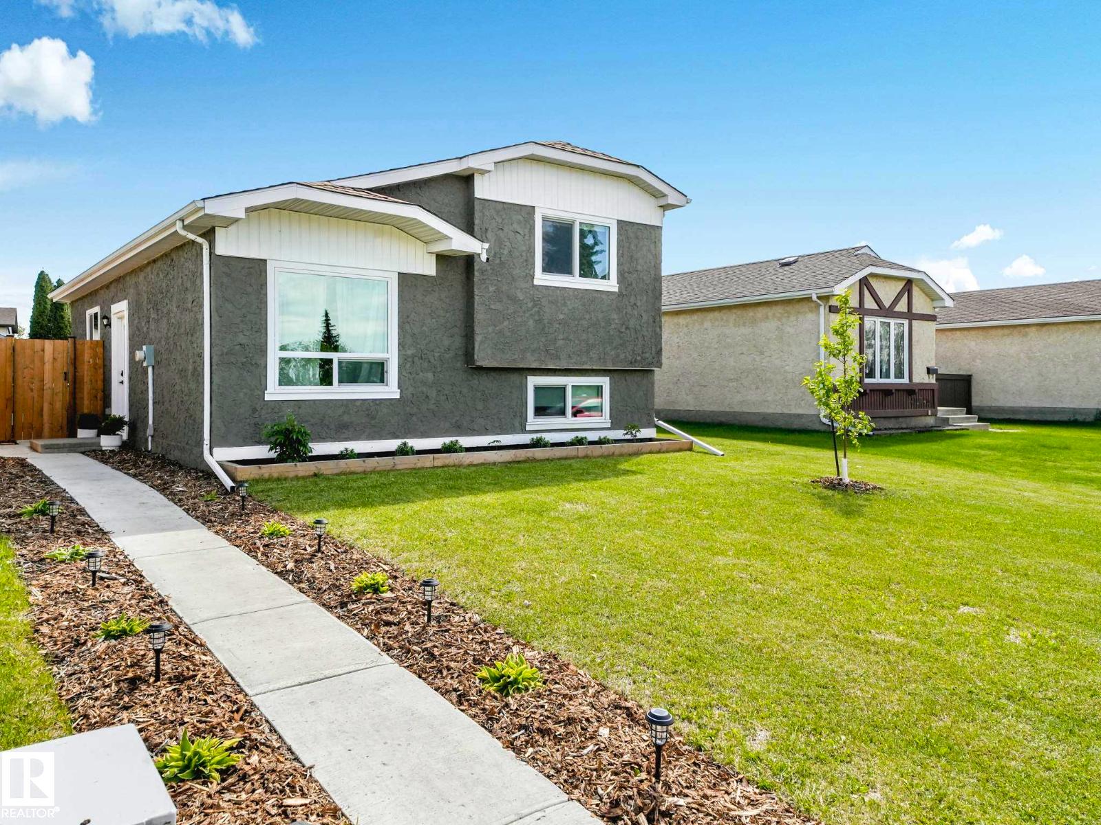 4115 41 AV NW — photo 72