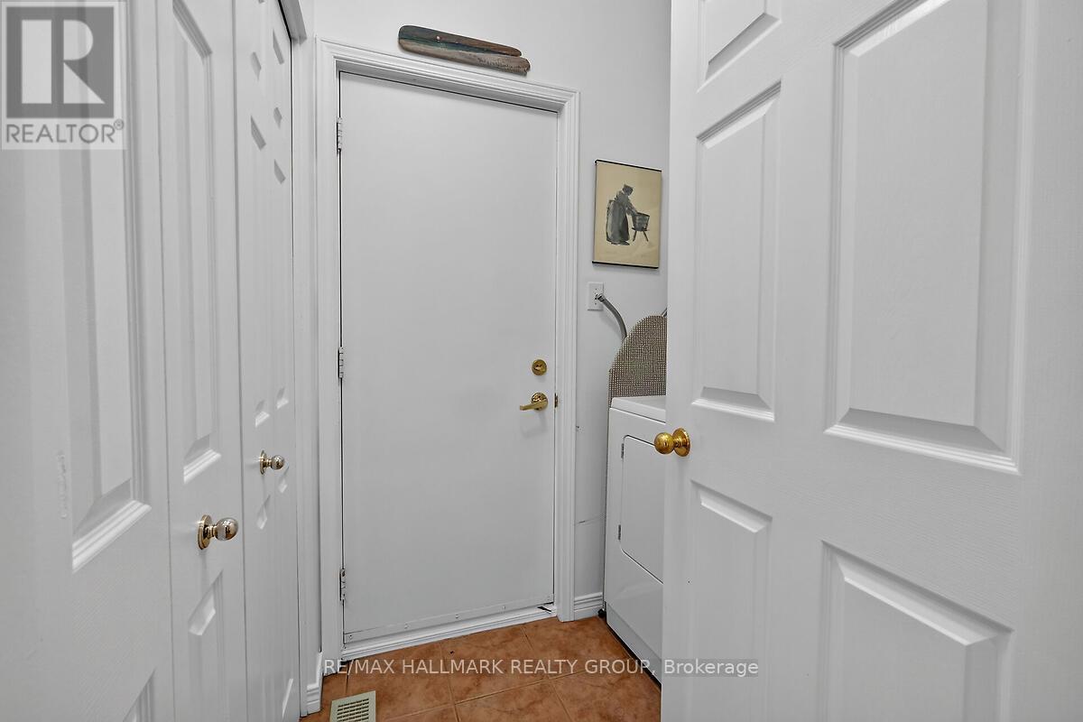 4 Bed, 3 Bath House for Sale in Ottawa – 51 CASTLETHORPE CRESCENT, Ottawa – MLS# X13467964 - Image 35