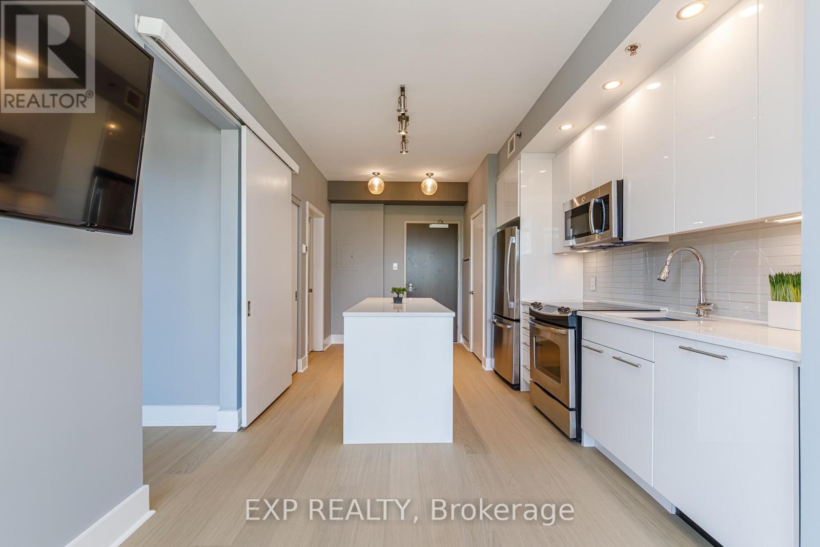 1 Bed, 1 Bath House for Sale in Ottawa – 209 – 88 RICHMOND ROAD, Ottawa – MLS# X13468002 - Image 8