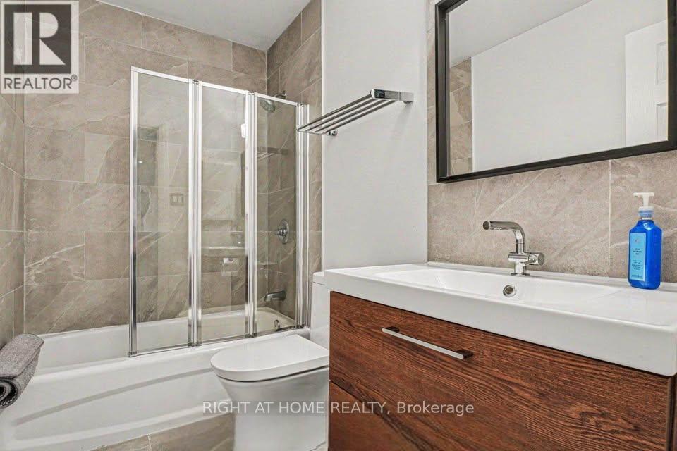 3 Bed, 3 Bath House for Rent in Ottawa – 2064 DUNOLLIE CRESCENT, Ottawa – MLS# X13468012 - Image 15