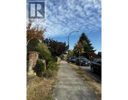 3635 Franklin Street, Vancouver, BC V5K1Y7 Photo 11