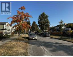 2621 E 8th Avenue, Vancouver, BC V5M1W4 Photo 12