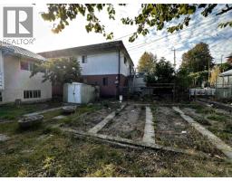 2621 E 8th Avenue, Vancouver, BC V5M1W4 Photo 8