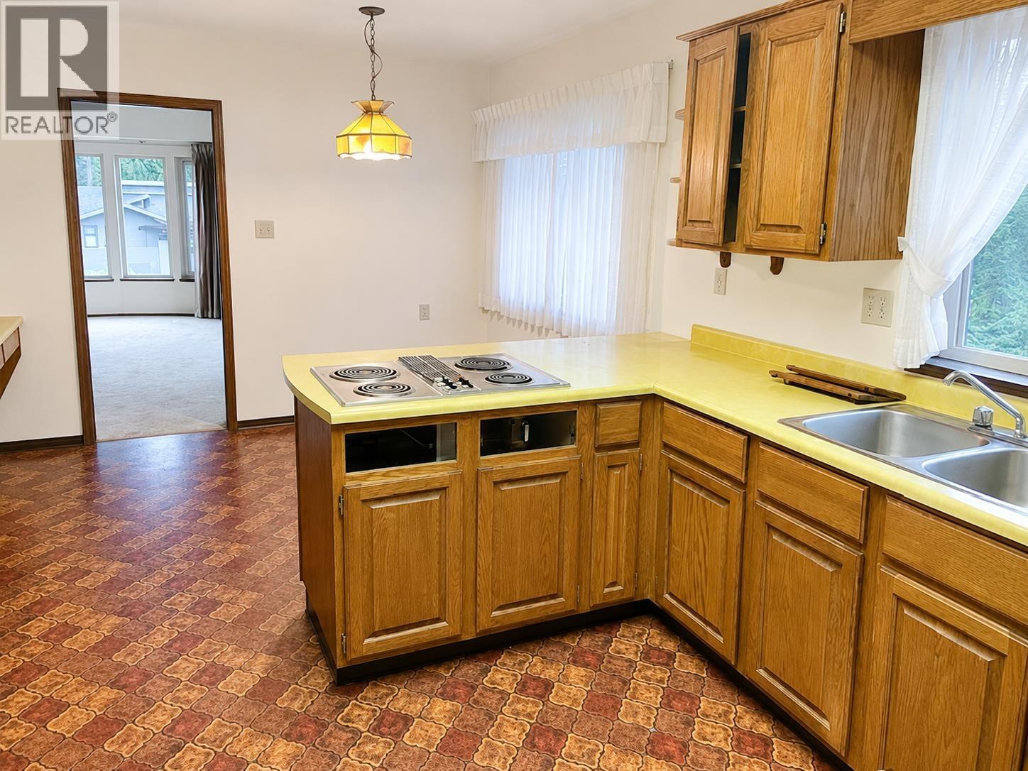 5282 5B Avenue, Delta