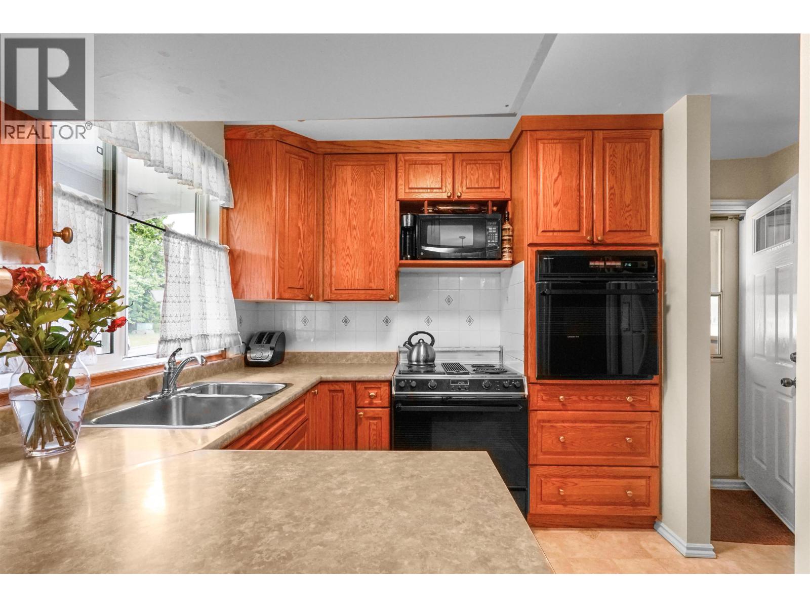20 DUNN STREET, Kitimat