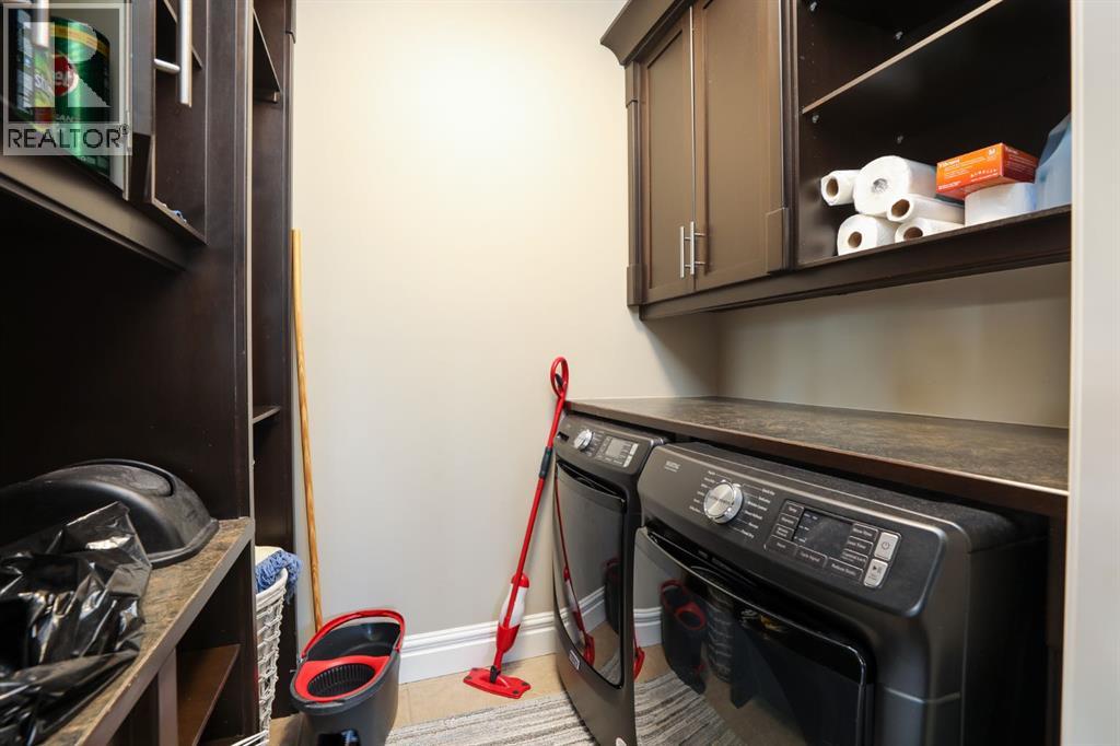 244 N 2 Street E — photo 19