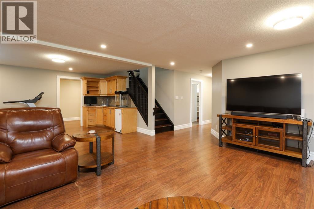 244 N 2 Street E — photo 25