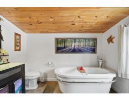 193 Ch. Du Lac-clair, Val Des Monts, QC J8N6C5 Photo 23