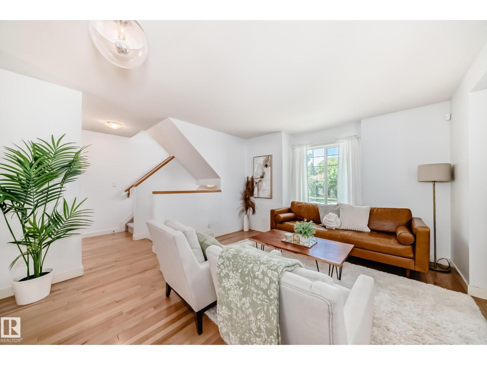 7021 95 ST NW — photo 9
