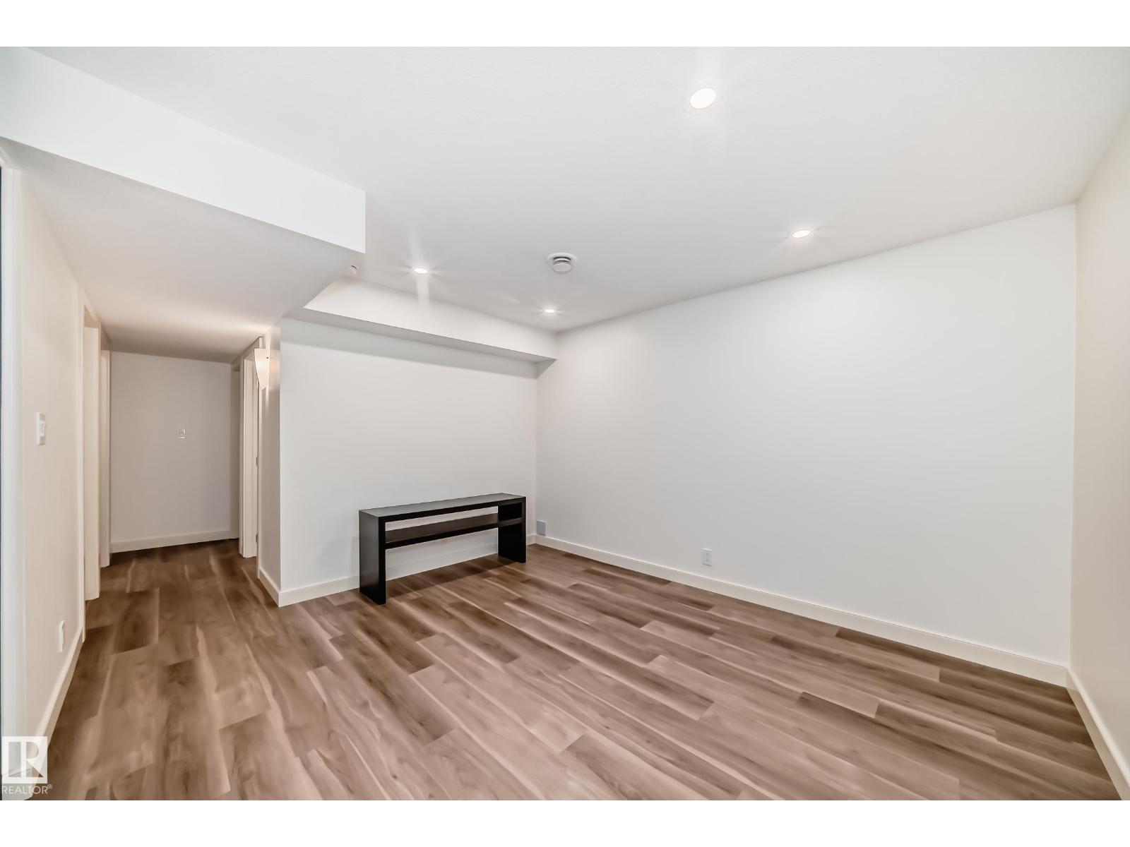 7021 95 ST NW — photo 42