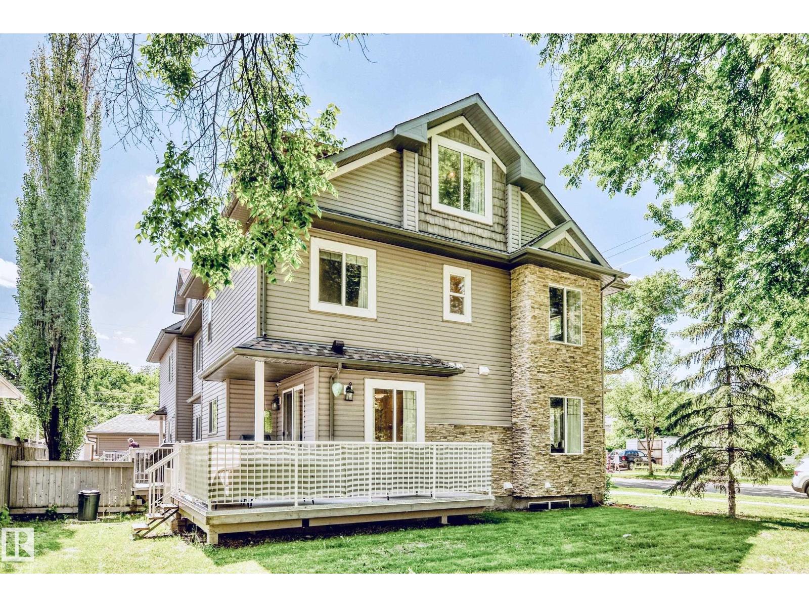 7021 95 ST NW - photo 3