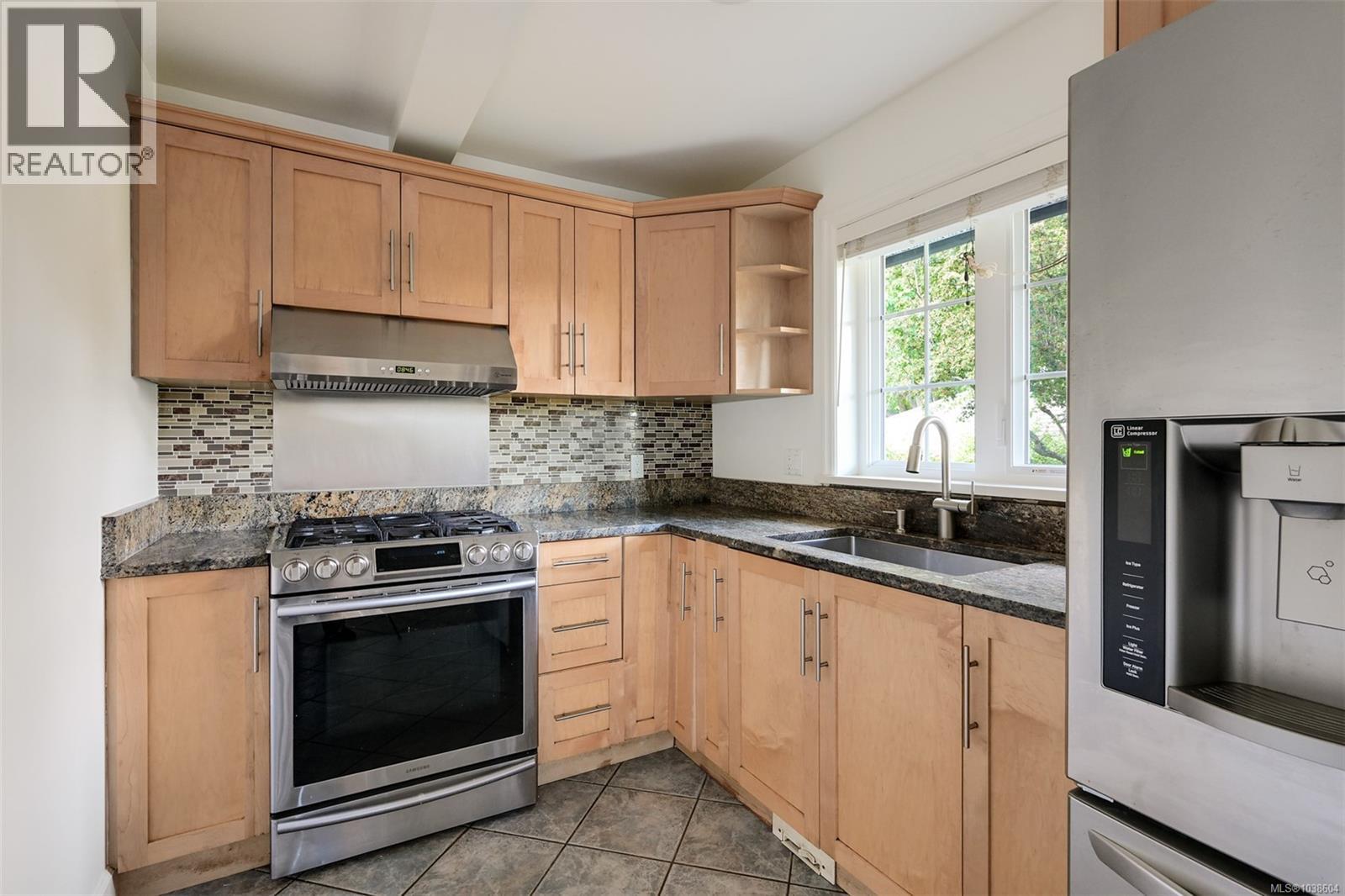  4005 Locarno Lane, Saanich