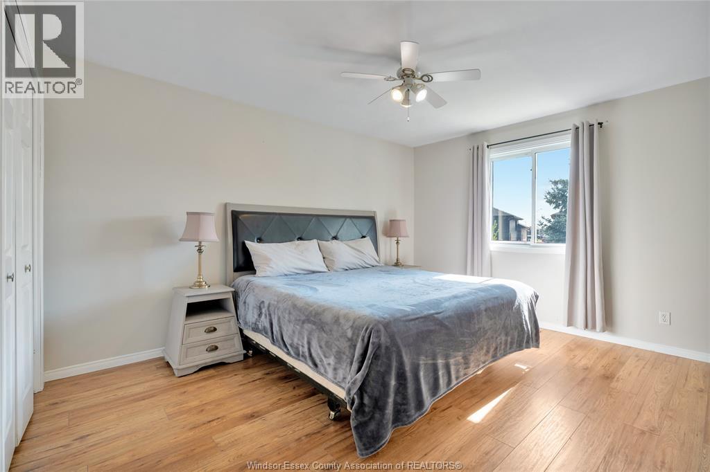 125 QUEEN STREET South - 11