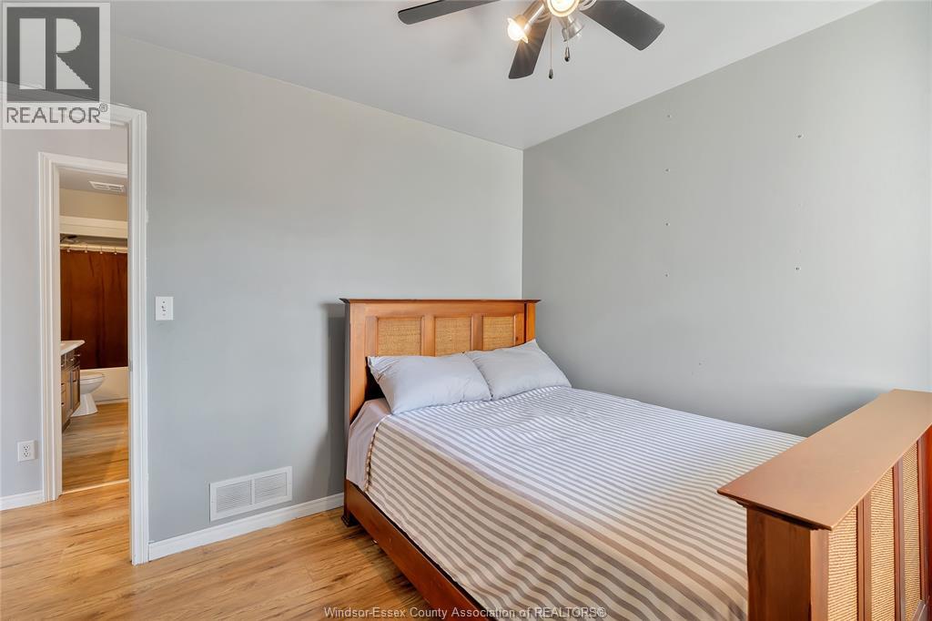 125 QUEEN STREET South - 16