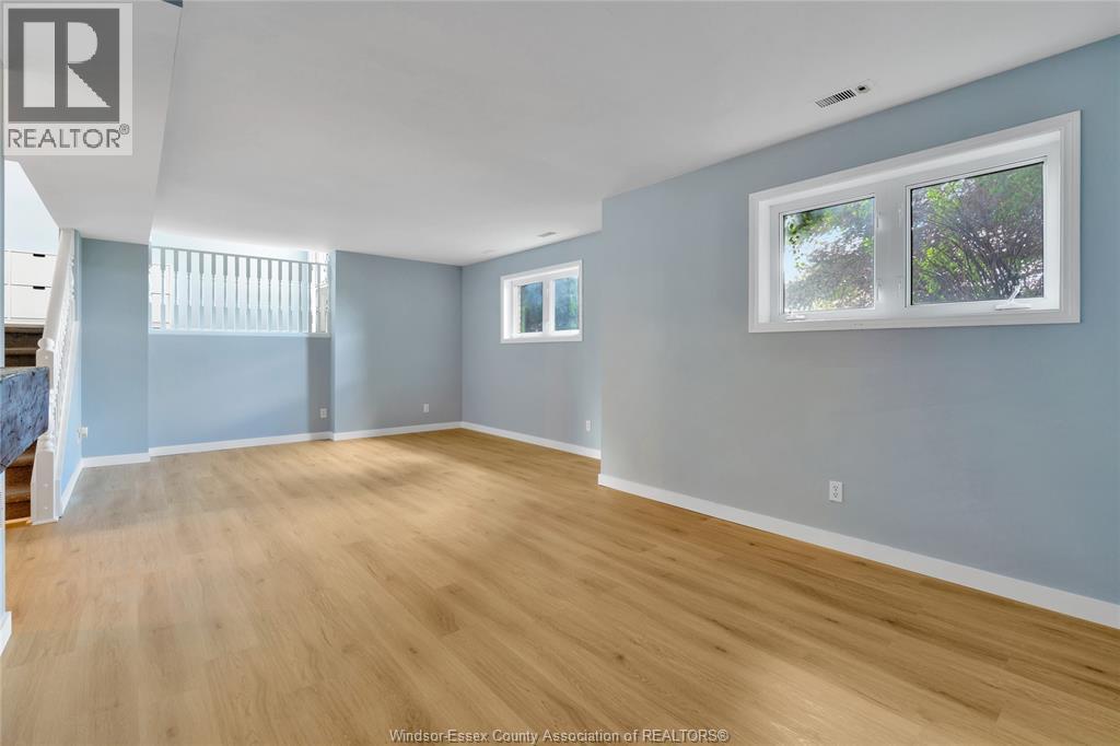 125 QUEEN STREET South - 22