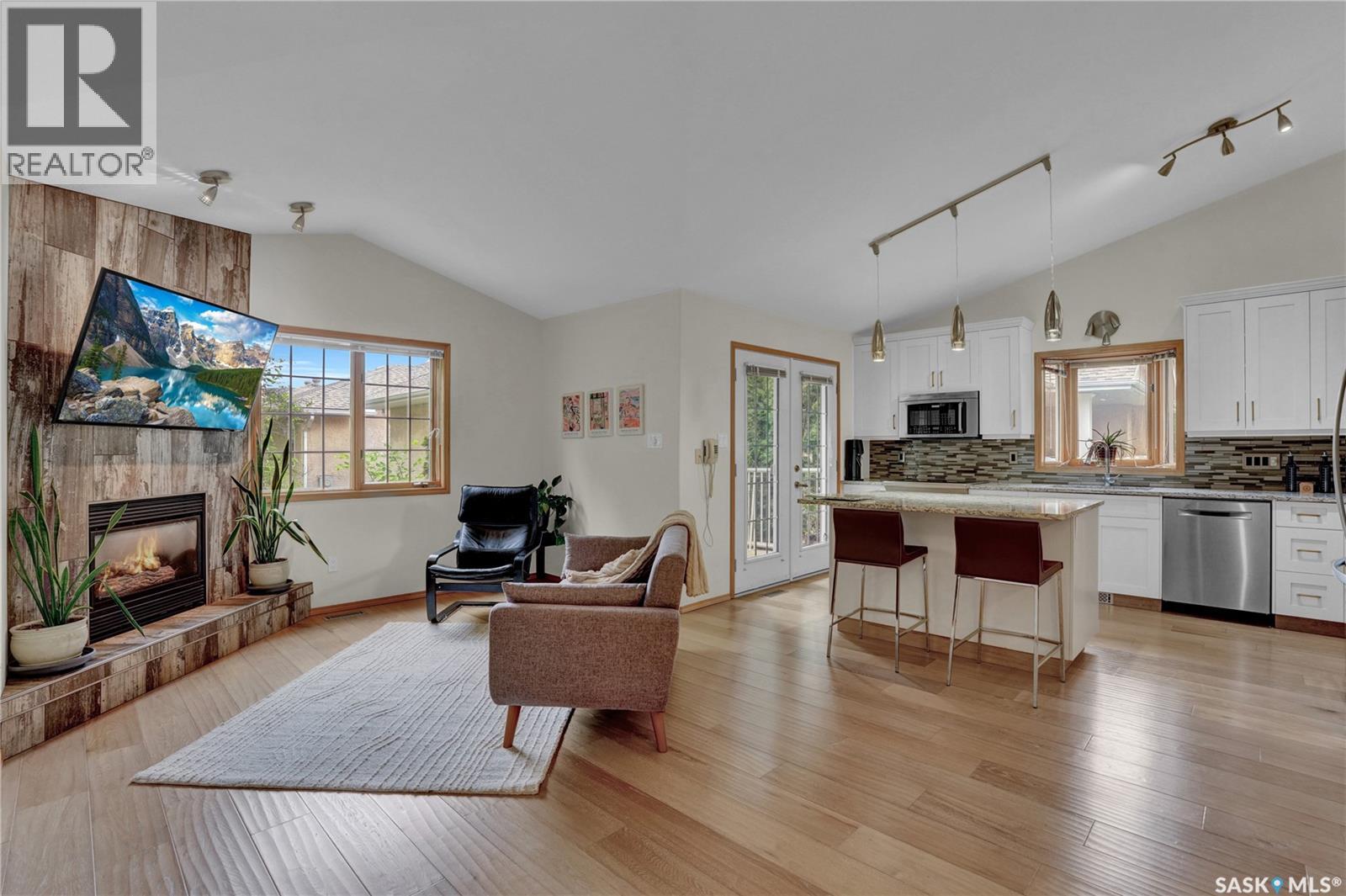 3328 Lakeshore COURT — photo 11
