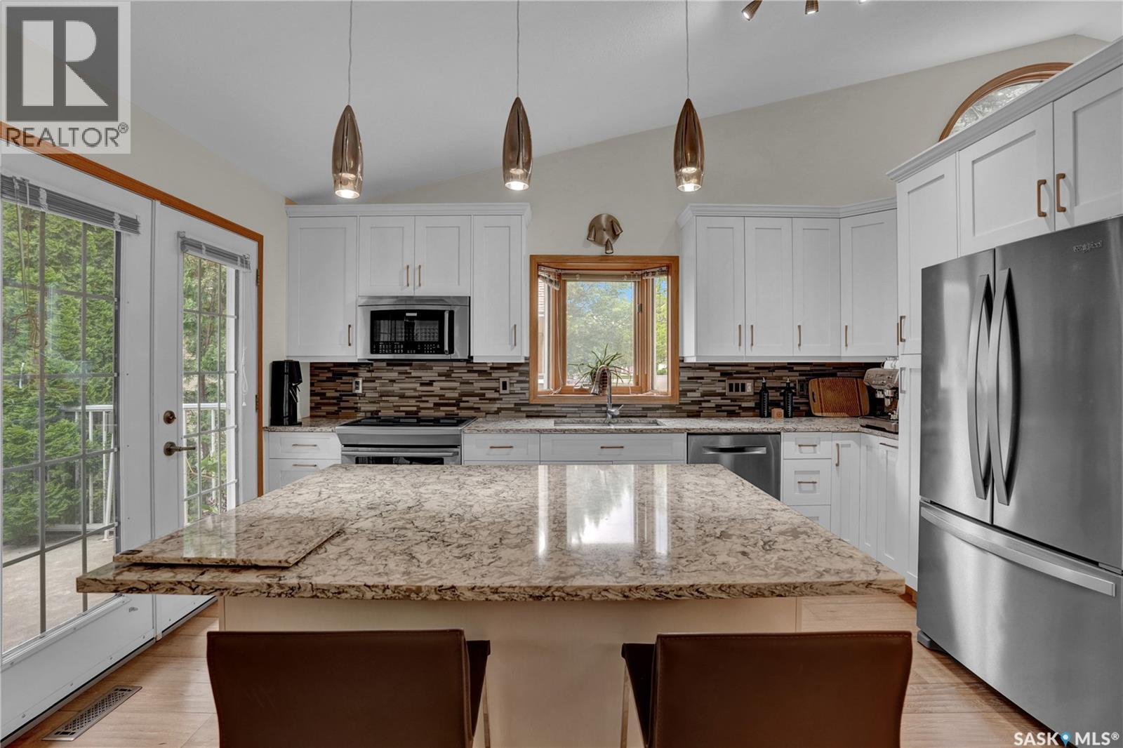 3328 Lakeshore COURT — photo 15