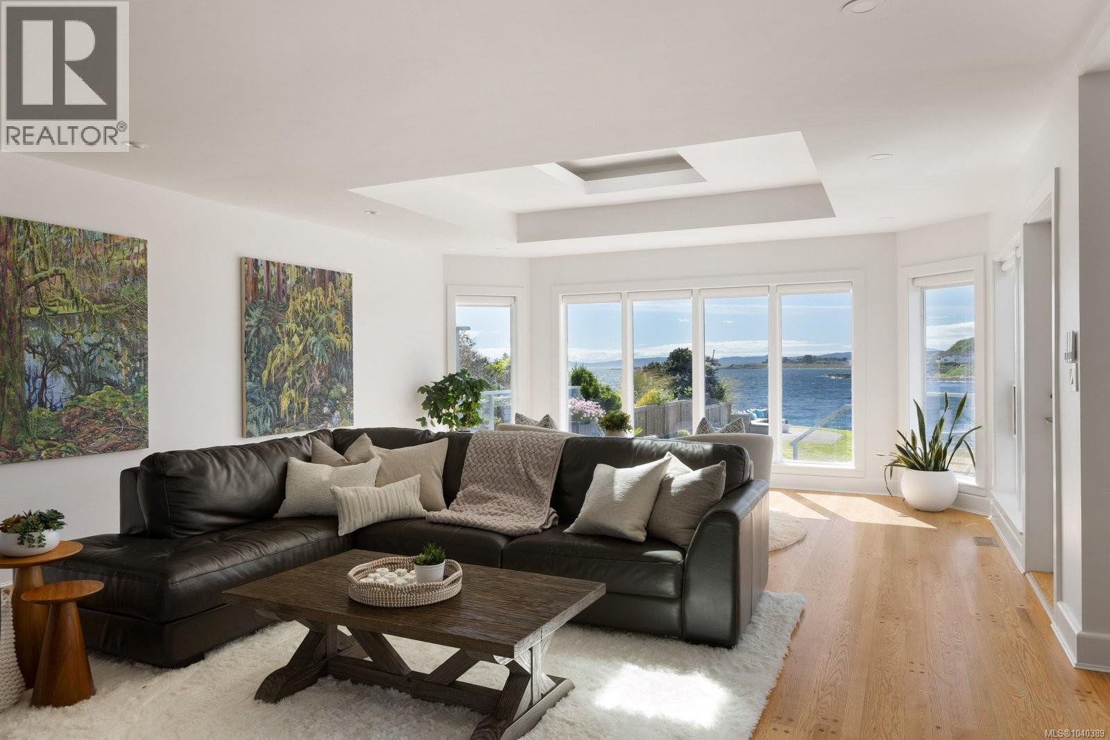2114 Marne St - 10