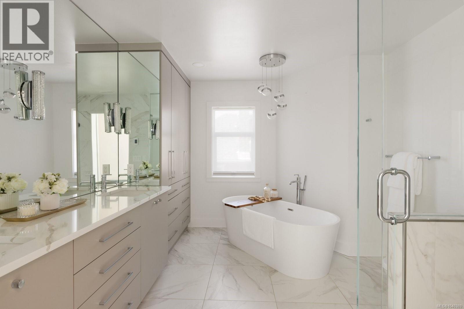 2114 Marne St - 24